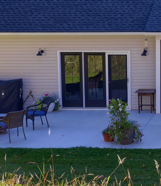 S1201-Outside-w-screen